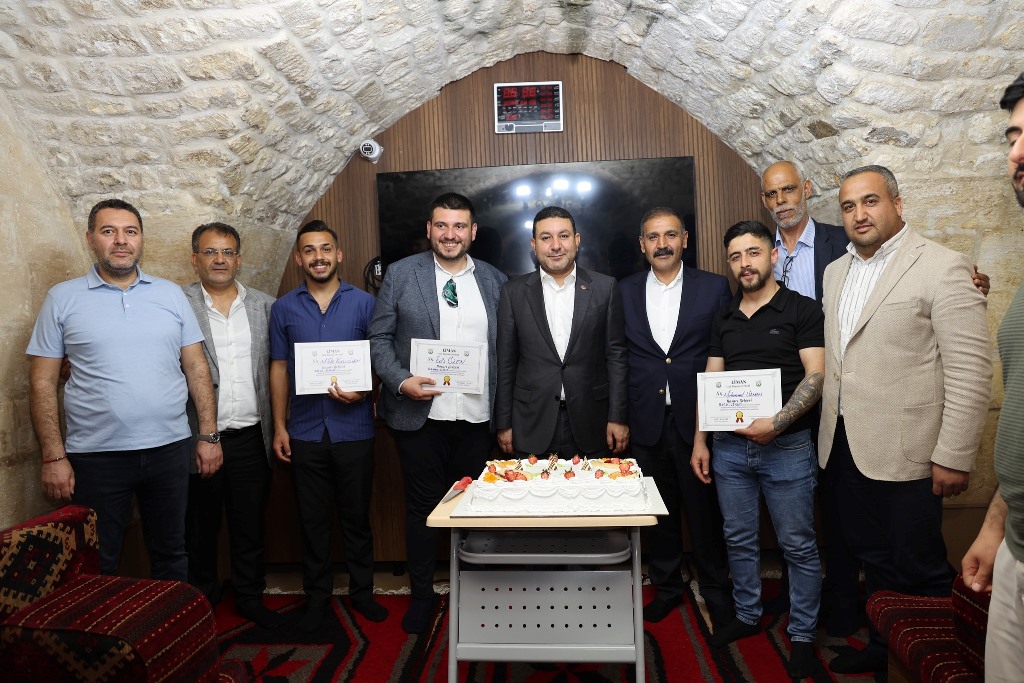 BAŞKAN ÖZYAVUZ LİMAN AYIK YAŞAM DERNEĞİNİ ZİYARET ETTİ